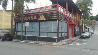 Esquina 76