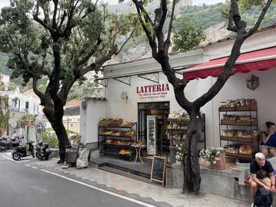 Latteria, Positano