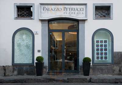 Palazzo Petrucci Pizzeria