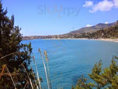 Mare & Luna, Camerota