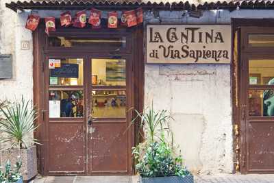 La cantina di via Sapienza, Napoli