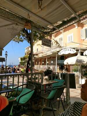 La Brezza Net Art Cafe, Positano