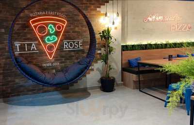 Roses Lanchonete E Pizzaria