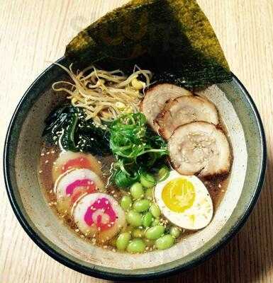 Hirá Ramen Izakaya