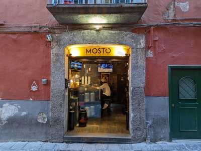 Mosto - Birra & Distillati, Napoli