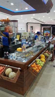 CFB Fruit Bar C/C Maximall, Pontecagnano Faiano