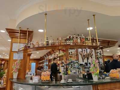 A la Belle Epoque Cafe, Giugliano in Campania