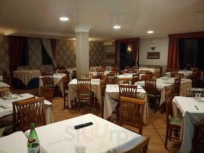 Ristorante Mezzaluna