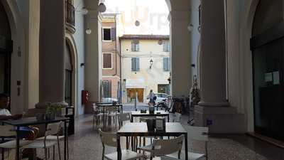 La Fenice, Mirandola