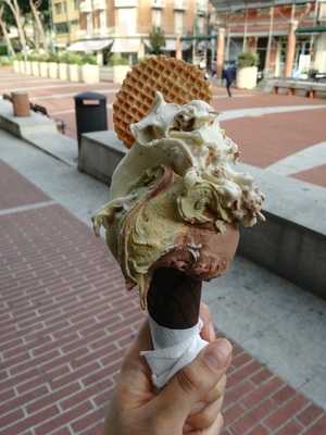 Fiordilatte Gelateria, Cattolica