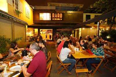 Raro Bar E Grill