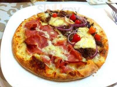 Lucca Pizzeria E Ristorante