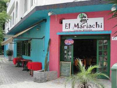 El Mariachi Cantina Mexicana