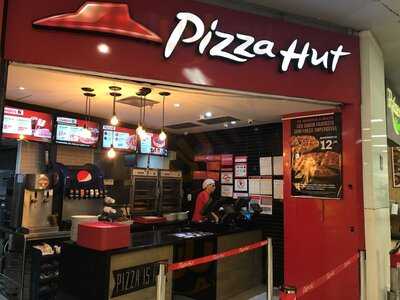 Pizza Hut Shop. Barra