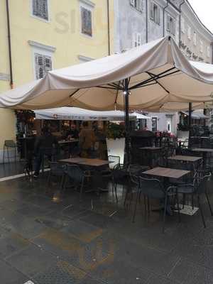 Bar-café Tenda Rossa, Muggia