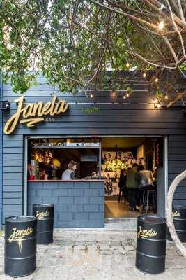 Janela Bar