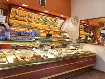 Panetteria Maier, Trieste