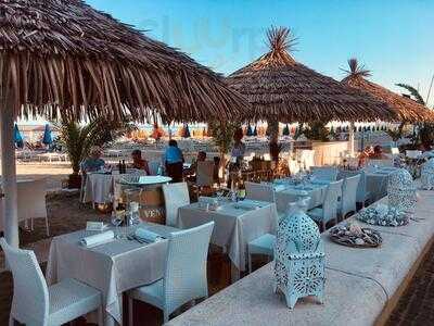 Playa Beach Restaurant