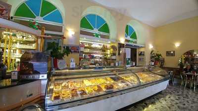 Gelateria Arnoldo Omar, Trieste