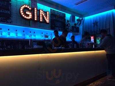 G&t Gin Bar