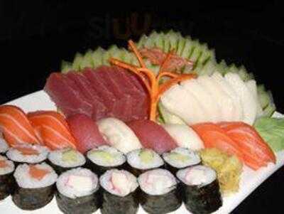 Yumi Sushi & Arte