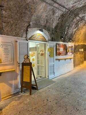 La Grotta del Principe, Isola di Ponza