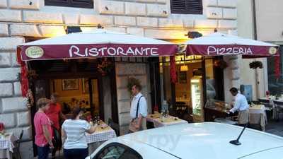 Vievito Farina Trattoria Pizzeria Napoletana Ine Bar, Roma