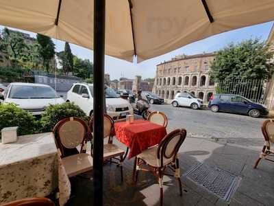 Cafe teatro di marcello, Roma