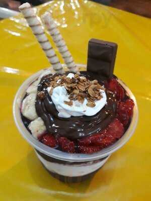 MC Rainha do açaí lanches