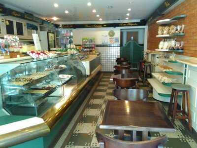 Familia Dias Confeitaria