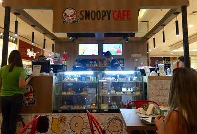 Snoopy Café