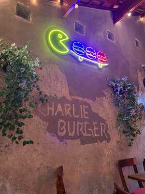 Charlie Burguer