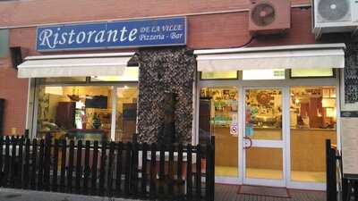 Ristorante De La Ville