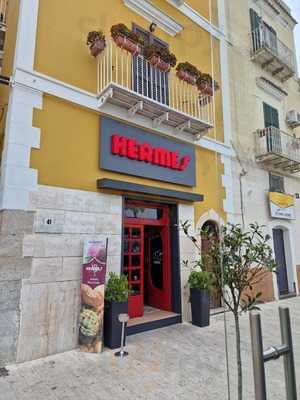 Hermes Bar