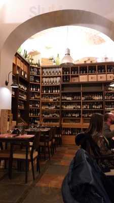 Enoteca Divinare, Roma