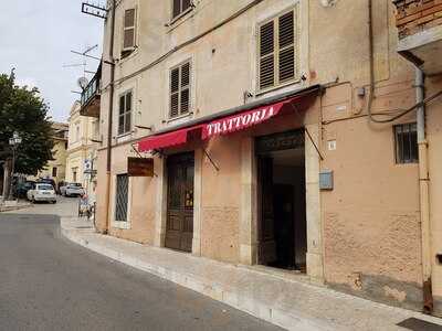 Trattoria La Tana Del Lupo