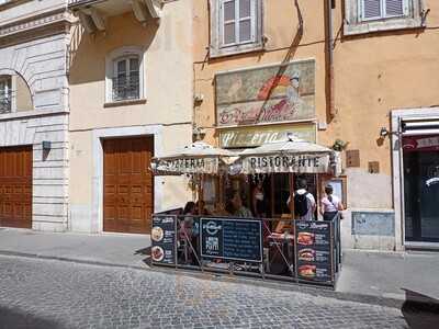 O' Pazzariello, Roma