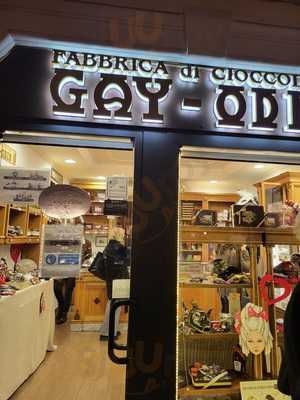 Roma gay odin, Roma