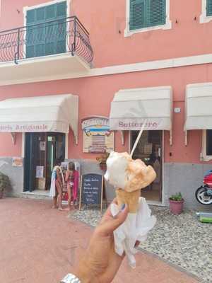 Gelateria Sottozero, Laigueglia