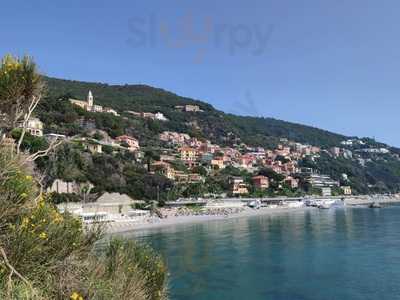 Playa de Luna, Bergeggi