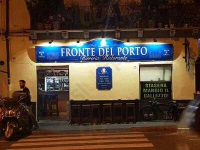 Fronte Del Porto