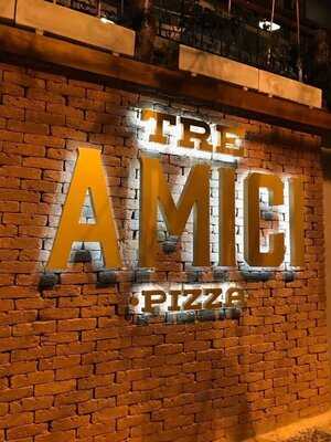 Tre Amici  Pizza