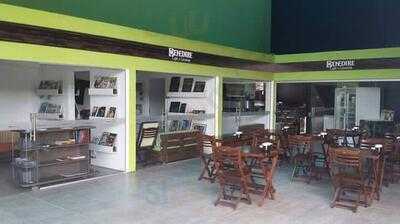 Benedire Café E Livraria