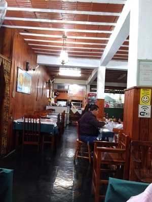 Real Pizzaria E Restaurante