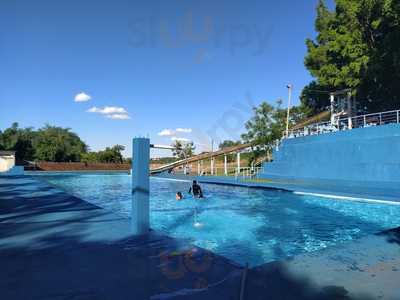 Lanchonete E Piscina Sol De Verao