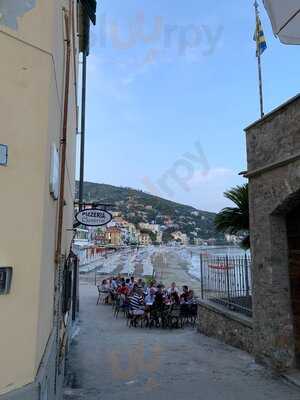 La Lanterna, Villanova d'Albenga