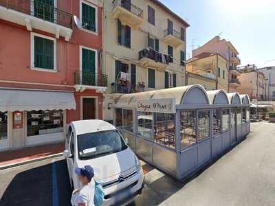 Pizzeria Foccceria Creperia Albatros