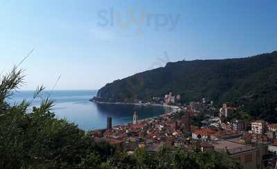 Terre Rosse, Finale Ligure