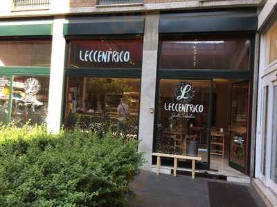 Leccentrico, Milano