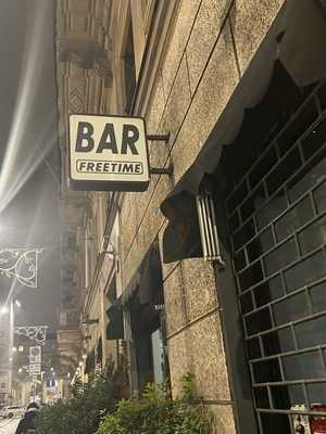 Bar Free Time, Milano